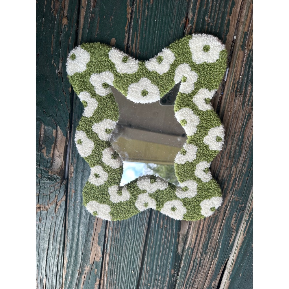 Handmade Tufted Floral Mirror Green White Wavy Scalloped Edge Retro Wall Decor
